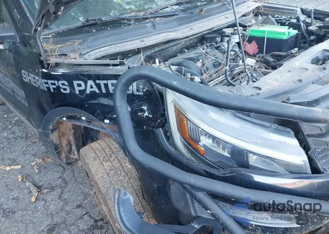 2018 Ford Explorer z USA, uszkodzony, nr VIN 1FM5K8AR8JGC18445